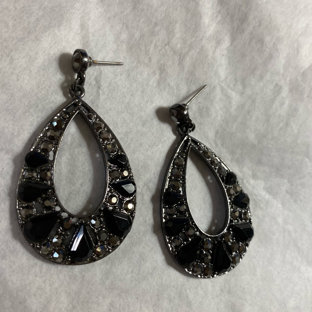 Black stone and dark silver earrings